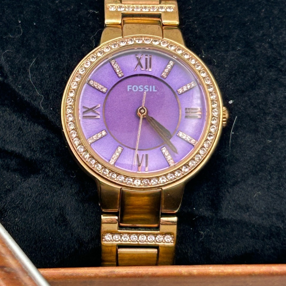 Euc Women’s Fossil Virginia Watch - Picture 3 of 6